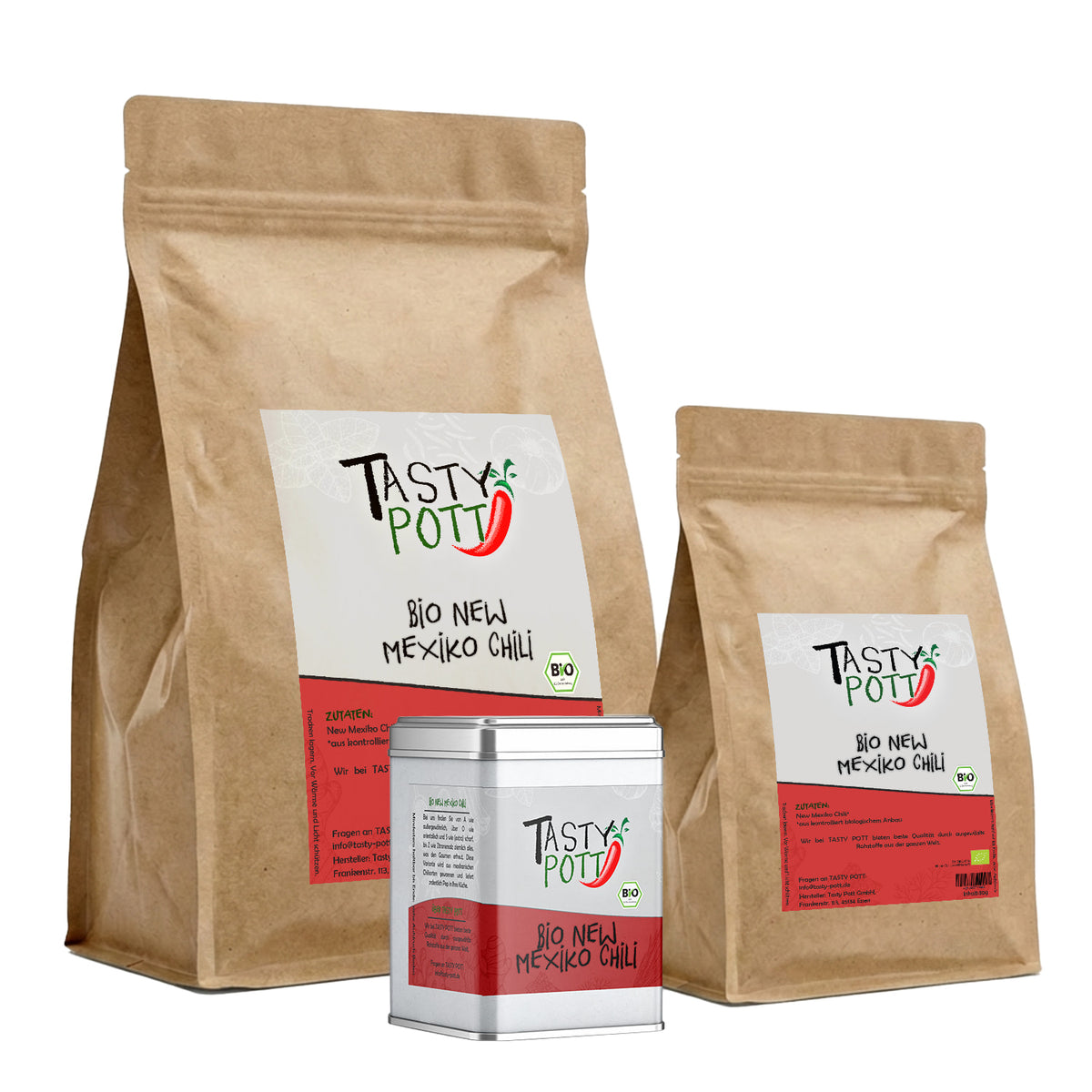Zwei Tasty Pott Bio New Mexiko Chili Nachfüllbeutel und eine Dose nebeneinander auf weißem Hintergrund, alle Etiketten gut lesbar.