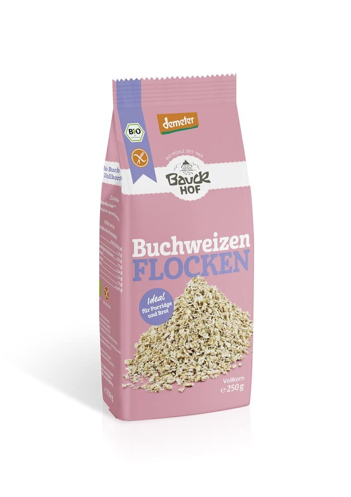 Bio Buchweizenflocken von Bauckhof, glutenfrei und Demeter-zertifiziert, in einer Schüssel für gesundes Kochen.