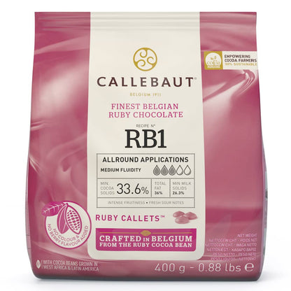 Callebaut RB1 Ruby Kuvertüre Callets zum Backen, 43,6 % Kakao, in 400g Packung, glänzende, rosa Schokoladenstückchen