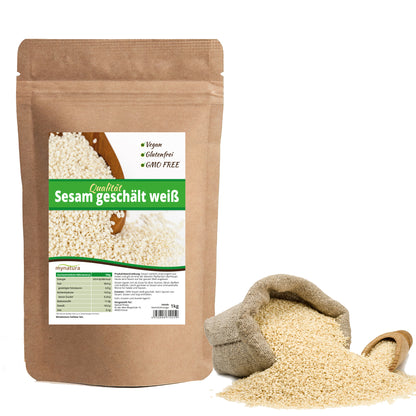 Weiße, geschälte Sesamsamen von Mynatura in einer transparenten Verpackung, vegan, ab 1000g, ideal für Backen und Kochen