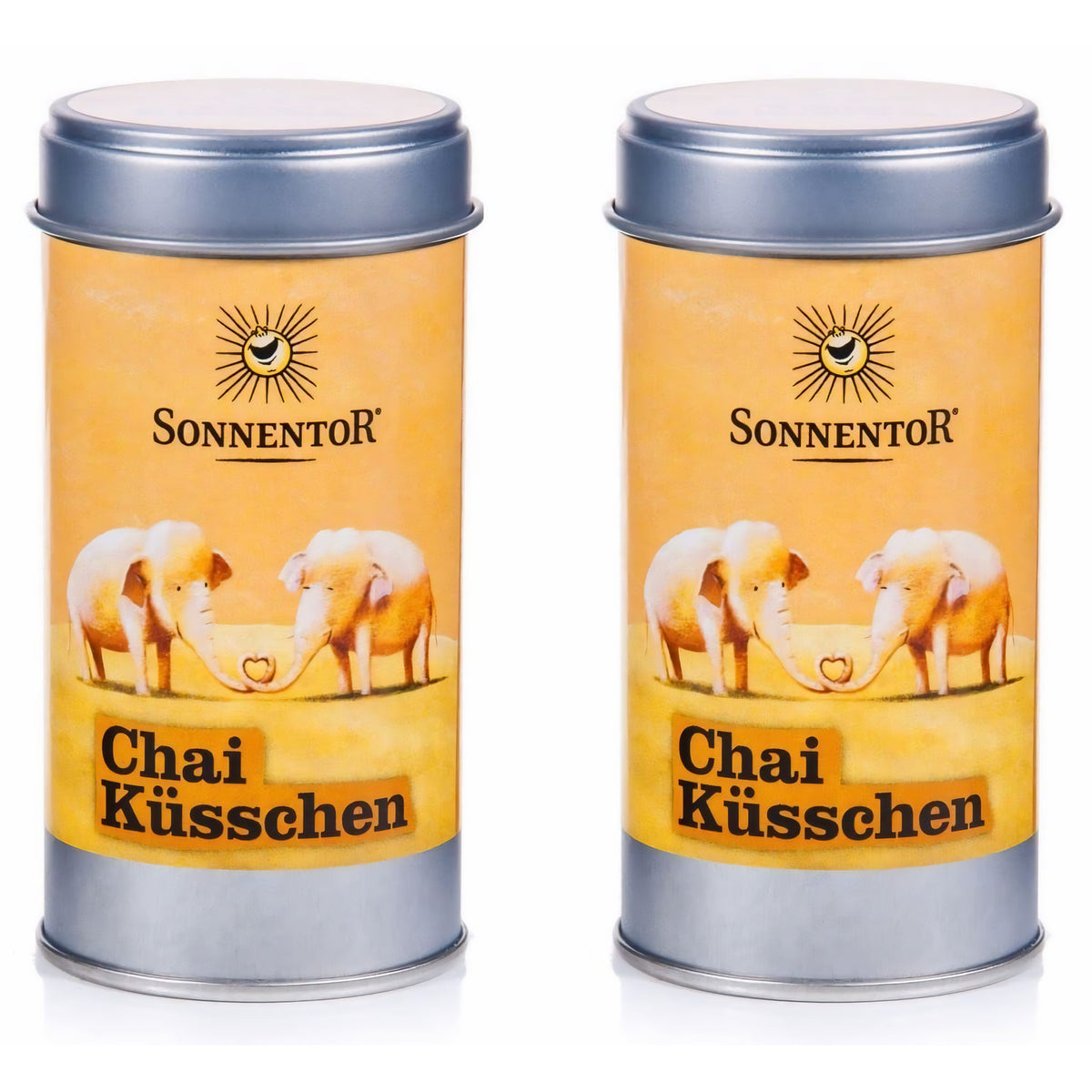 Zwei Sonnentor Bio Chai Küsschen Gewürz-Dosen à 2x70g nebeneinander vor weißem Hintergrund, ohne weitere Dekoration.