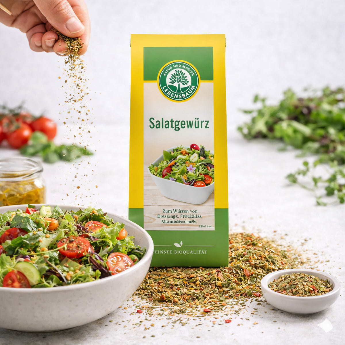 Bio Salatgewürz von Lebensbaum in 3 x 40g Packungen, frische Kräuter und Gewürze für Salate, natürlich und aromatisch.
