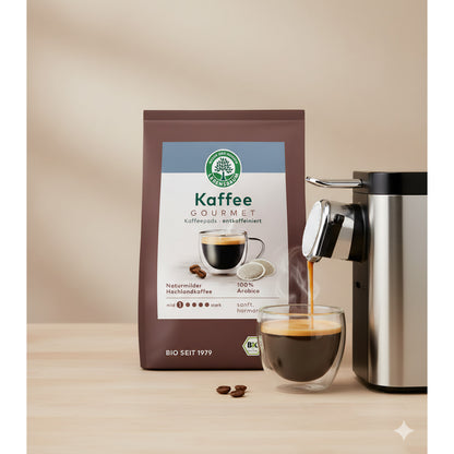Bio Kaffee Gourmet von Lebensbaum, entkoffeiniert, für Frühstück, zeigt eine Packung mit 126g.