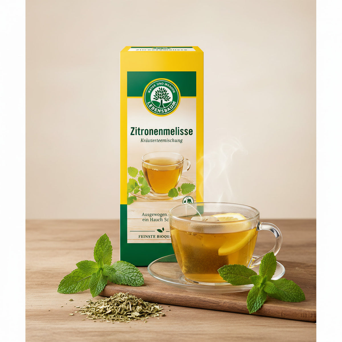 Frühstücks-Tee mit Bio-Zitronenmelisse von Lebensbaum, 30g, frische Zitronenmelissenblätter in einer Verpackung.