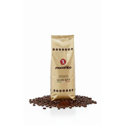 Mocambo Gran Bar Frühstücksriegel von Macambo, 1 kg, mit Nüssen und Hafer in einer offenen Verpackung sichtbar.