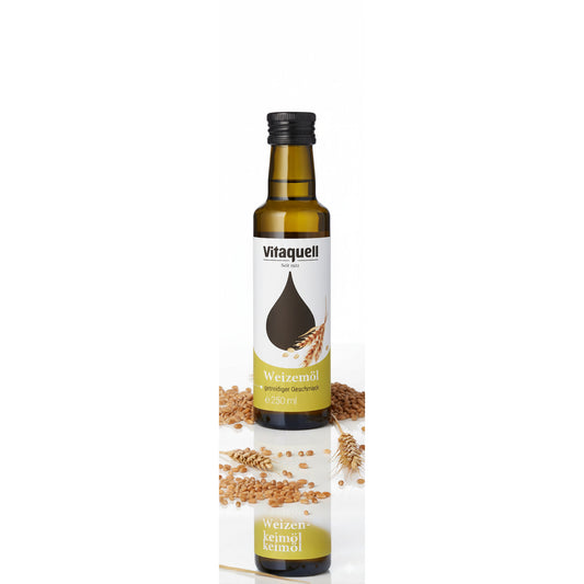 Kaltgepresstes Weizenkeim-Öl von Vitaquell in 250 ml Flasche, ideal zum Backen, zeigt die goldene Flüssigkeit in der Flasche