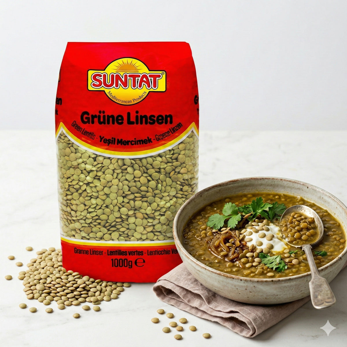 Grüne Linsen von Suntat, 1kg Packung, ideal zum Kochen, frische und hochwertige Linsen in einem klaren Beutel.