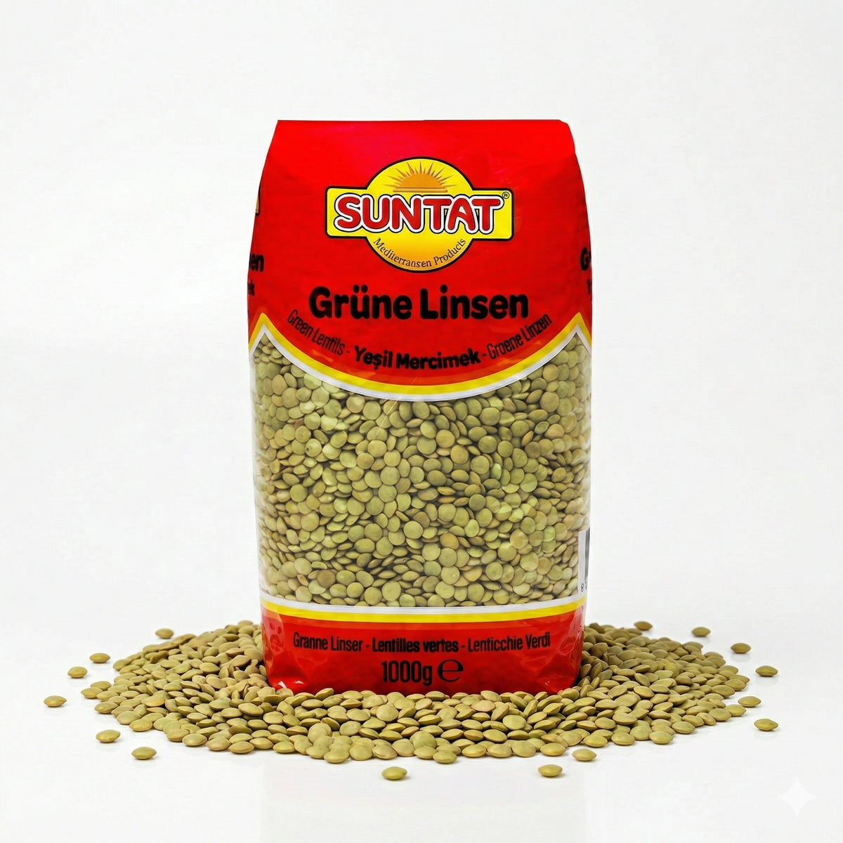 Grüne Linsen von Suntat, 1kg, geeignet zum Kochen, in einer transparenten Schüssel auf einem Holztablett.