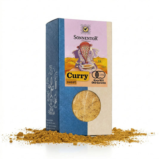 Bio Curry süß von Sonnentor, 6 Packungen à 50g, aromatisches Gewürz für die Küche, in einer offenen Gewürzdose.