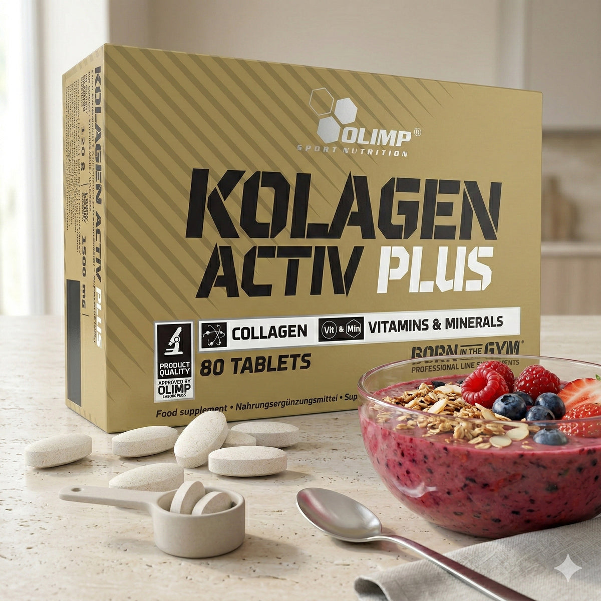 kolagen activ plus Packung von olimp mit Tabletten, daneben eine Schale mit Beeren-Smoothie-Bowl und ein Löffel auf dem Tisch