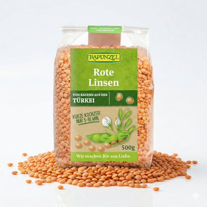 Rote Bio Linsen von Rapunzel, für Kochen geeignet, in einer Schüssel auf einem Holztablett, 500g Packung