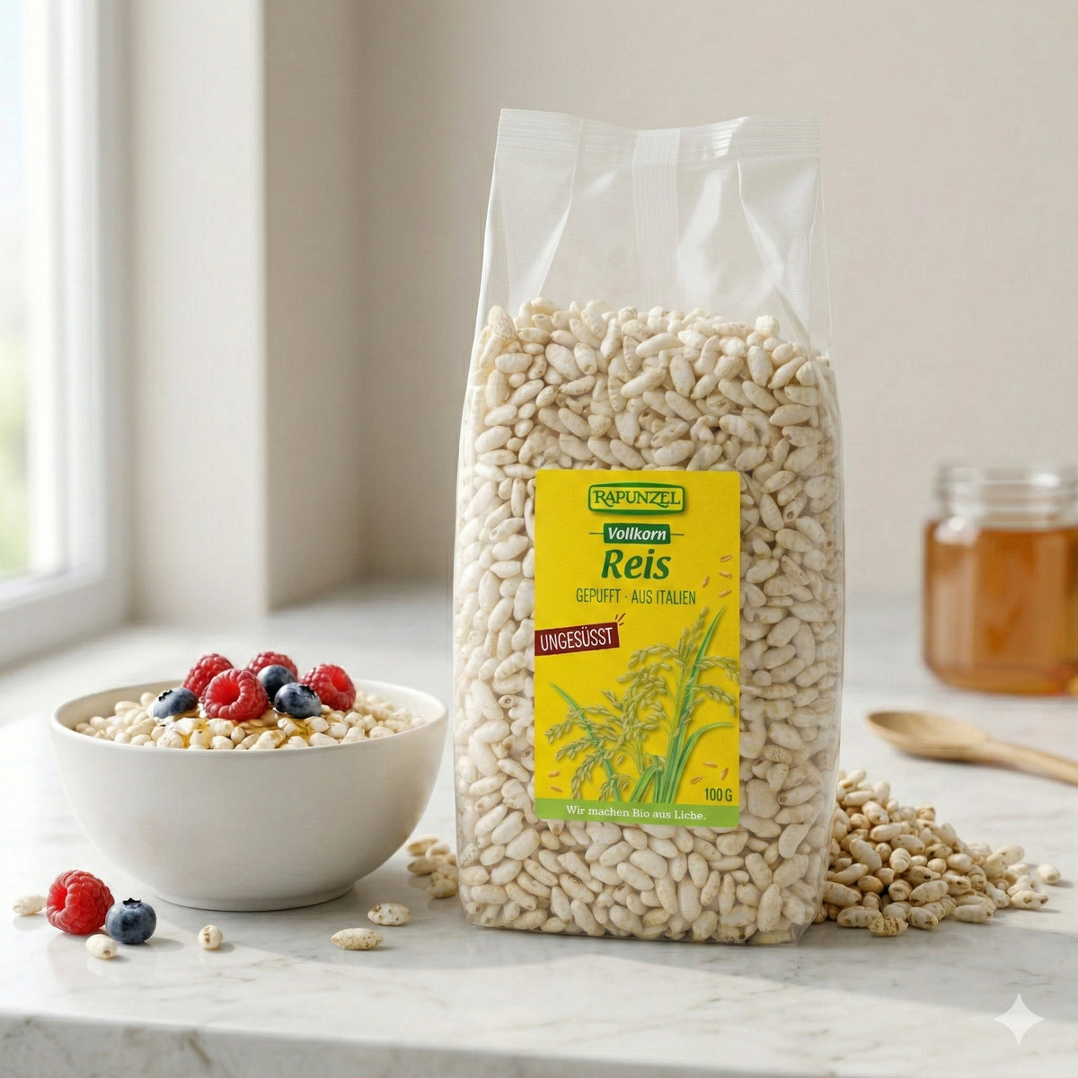 Bio Vollkornreis von Rapunzel in gepuffter Form, sichtbar in der Verpackung, ideal zum Kochen und für gesunde Mahlzeiten