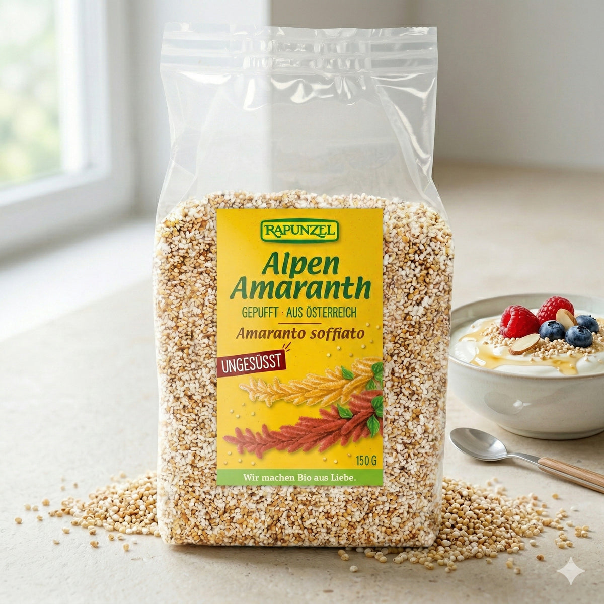 Gepuffter Bio Amaranth von Rapunzel in einer Schüssel, beliebtes Kochzutat, glutenfrei und nährstoffreich, vor allem für gesunde Gerichte