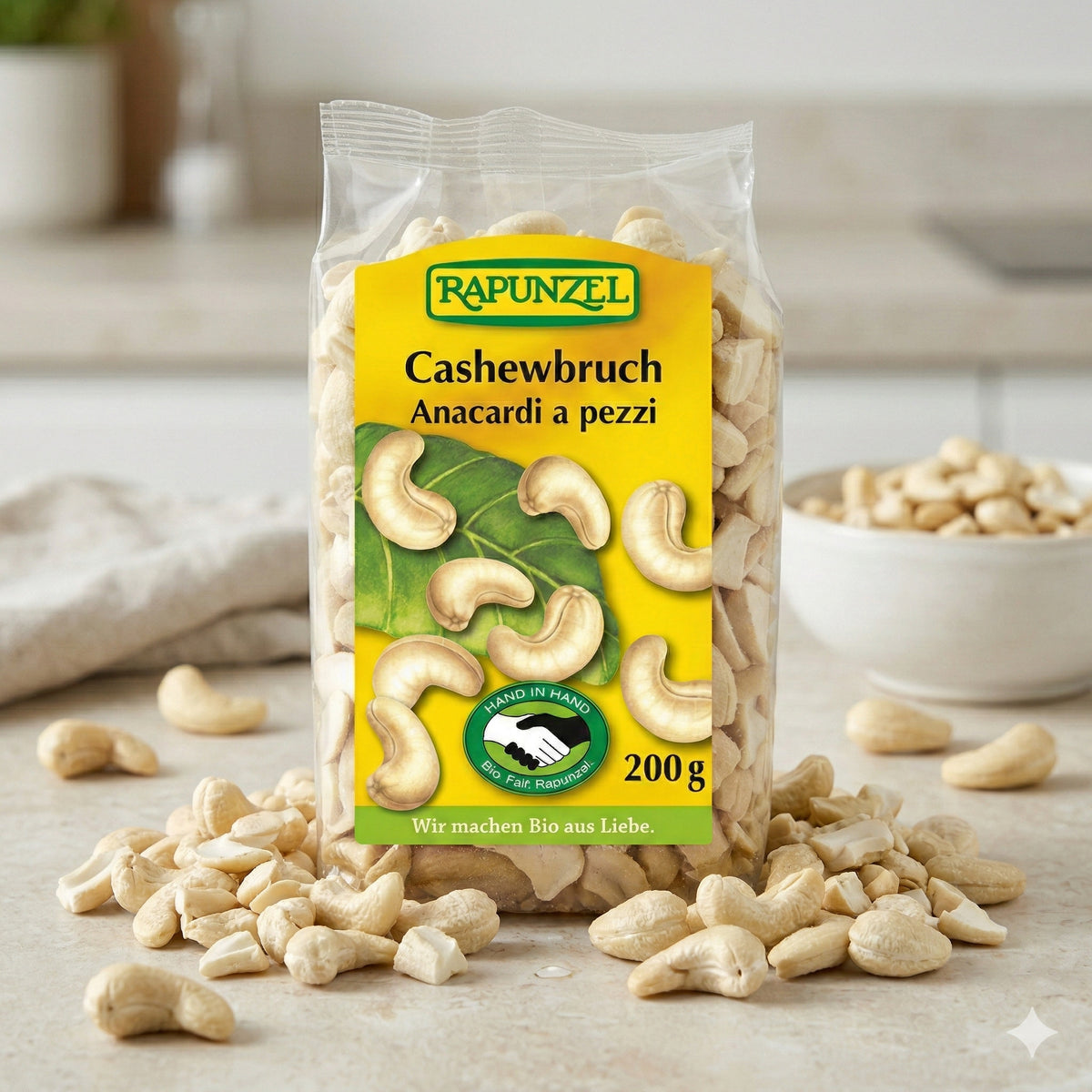 Rapunzel Bio Cashewbruch, 500g, rohe Cashewkerne in einer Schüssel, ideal zum Kochen und Backen, natürliche Bio-Qualität