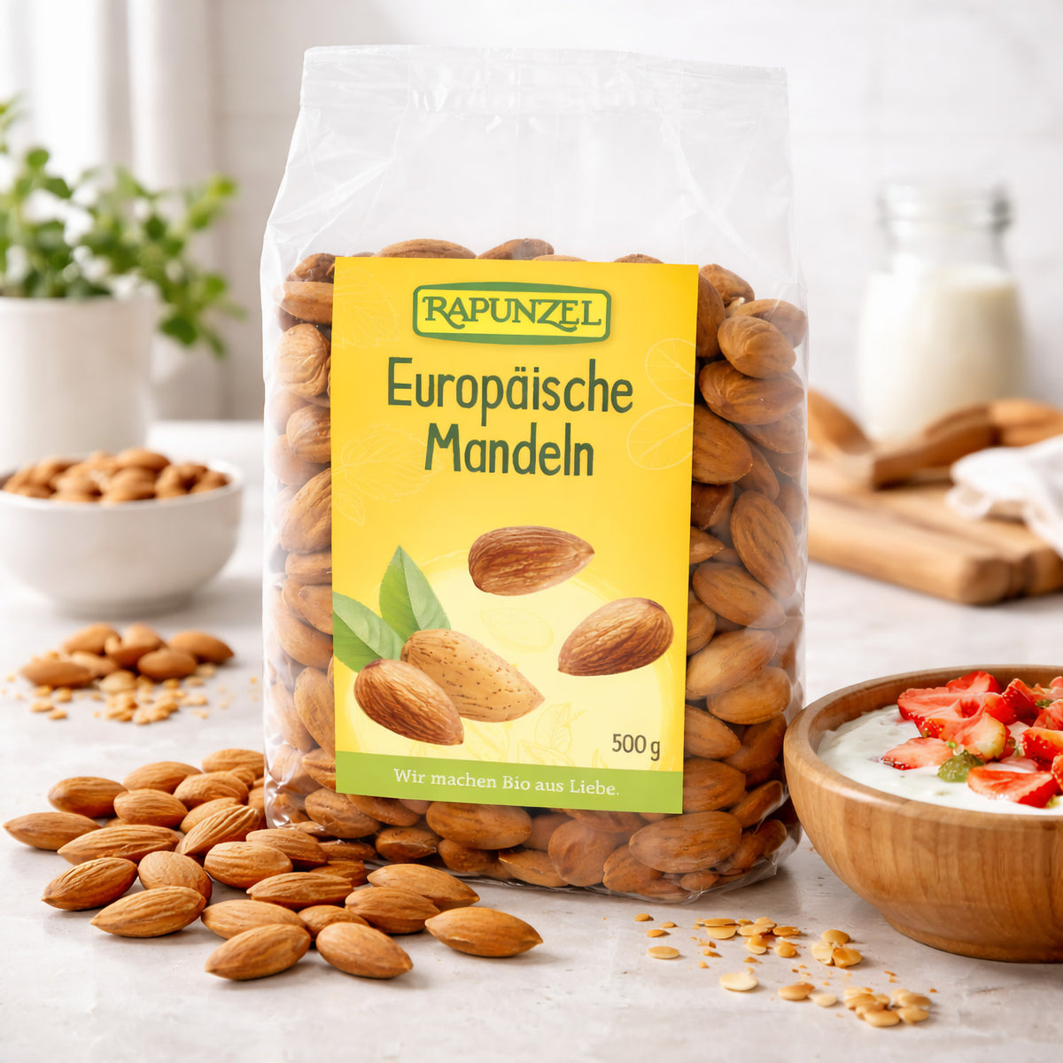 Bio Mandeln von Rapunzel, europäische, rohe Mandeln in 500g-Packung, perfekt zum Kochen und Backen.