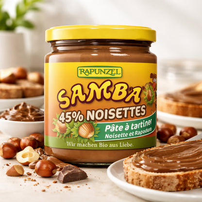 Bio Haselnüsse von Rapunzel Samba, zum Kochen, sichtbar in einer 750g-Packung, mit Nüssen und natürlicher Textur.