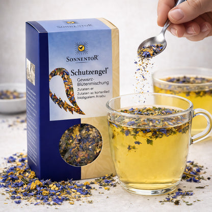 Bio Schutzengel Gewürz-Blüten von Sonnentor in einer 40g Packung, ideal zum Kochen und Verfeinern von Gerichten.