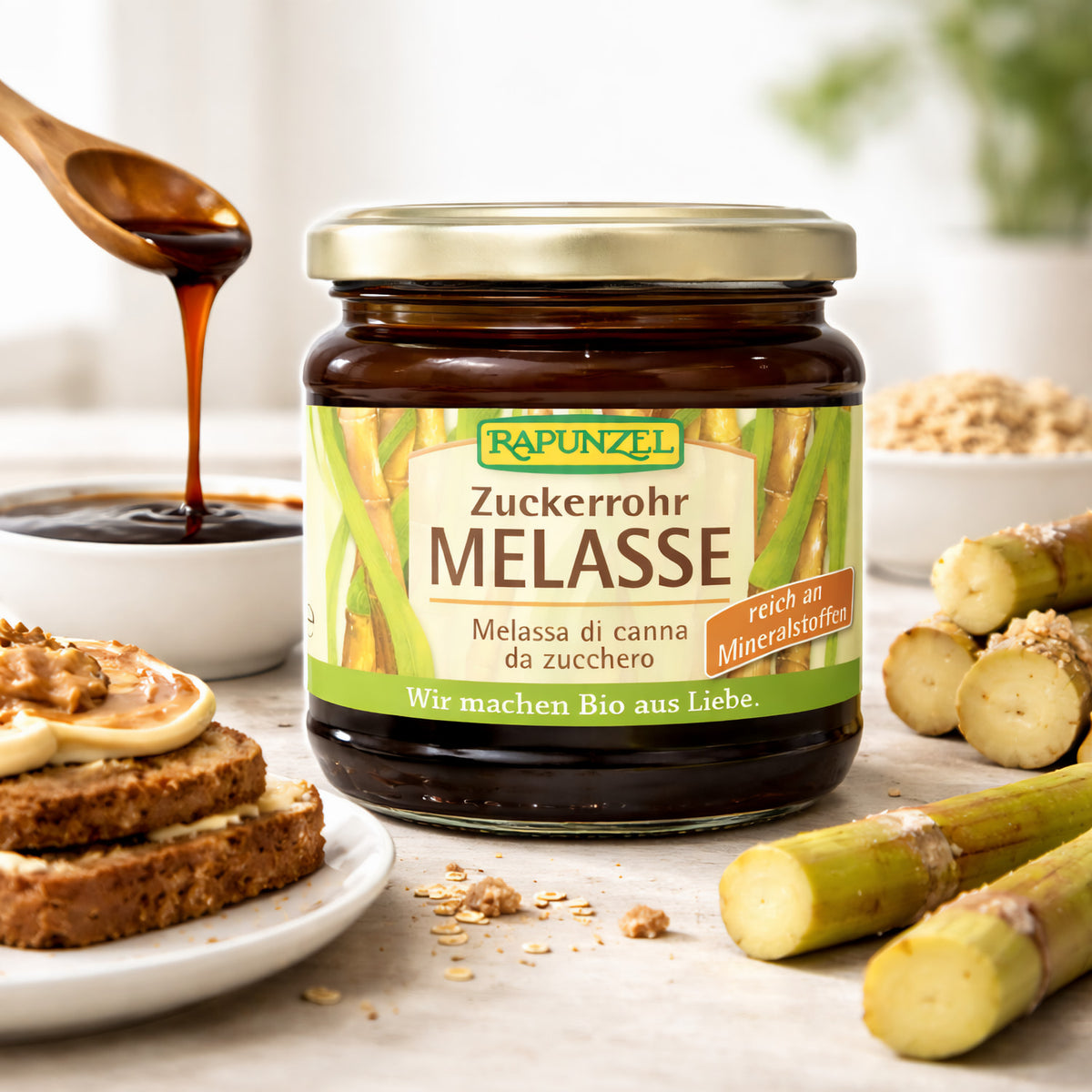 Rapunzel Zuckerrohr-Melasse in 6 x 0,3 kg Packungen, natürliche Süßungsmittel zum Kochen und Backen, braune Melasse.