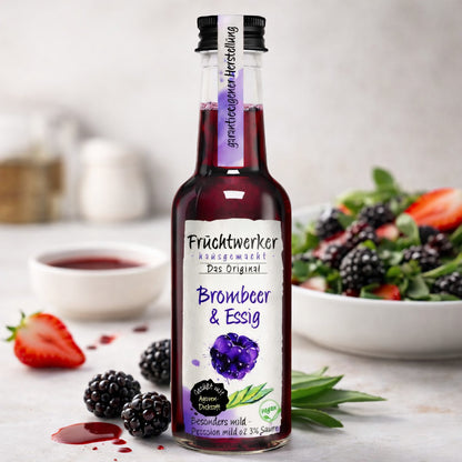 Fruchtwerker Brombeeressig mit Agavendicksaft in 250ml Flasche, Öle & Säfte, dunkle Flüssigkeit in Glasflasche