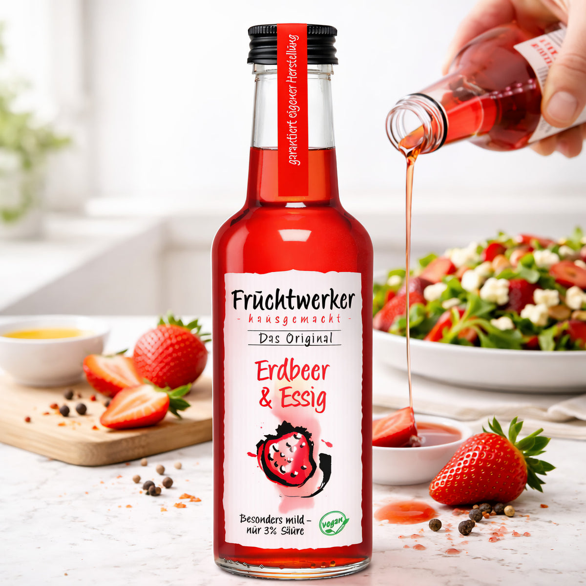 Fruchtwerker Erdbeer- und Essig-Öl, 250ml Flasche, fruchtiges Dressing mit Erdbeer- und Essignoten, natürliche Zubereitung