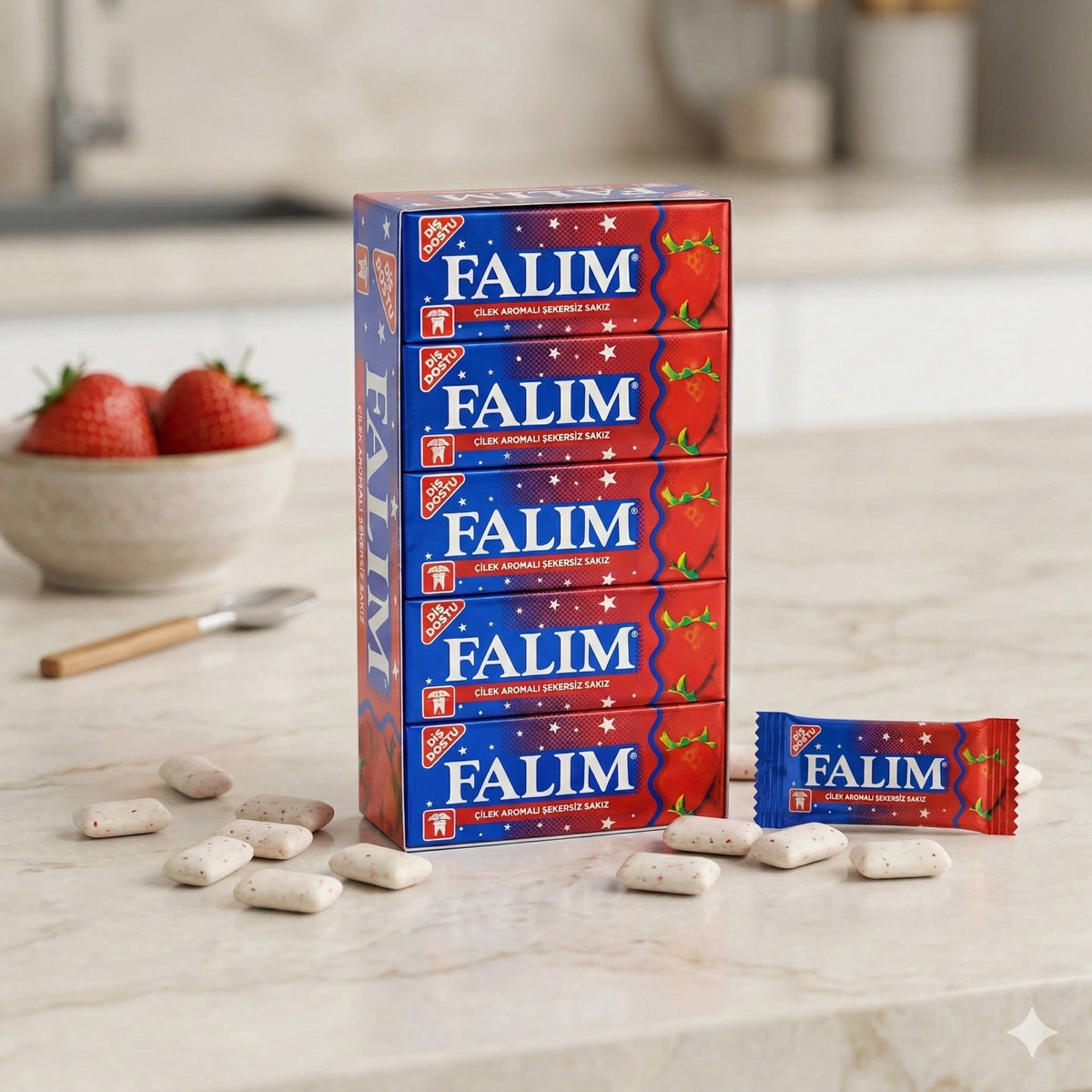 Falim Erdbeeraroma Kaugummi, Snacks, 20 Packungen mit jeweils 5 Kaugummis, fruchtiger Geschmack in bunter Verpackung