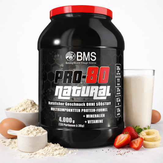 BMS Professional Protein 80 NATURAL Muskelaufbau Pulver, sichtbar in der Verpackung, ideal für Muskelaufbau und Fitness.