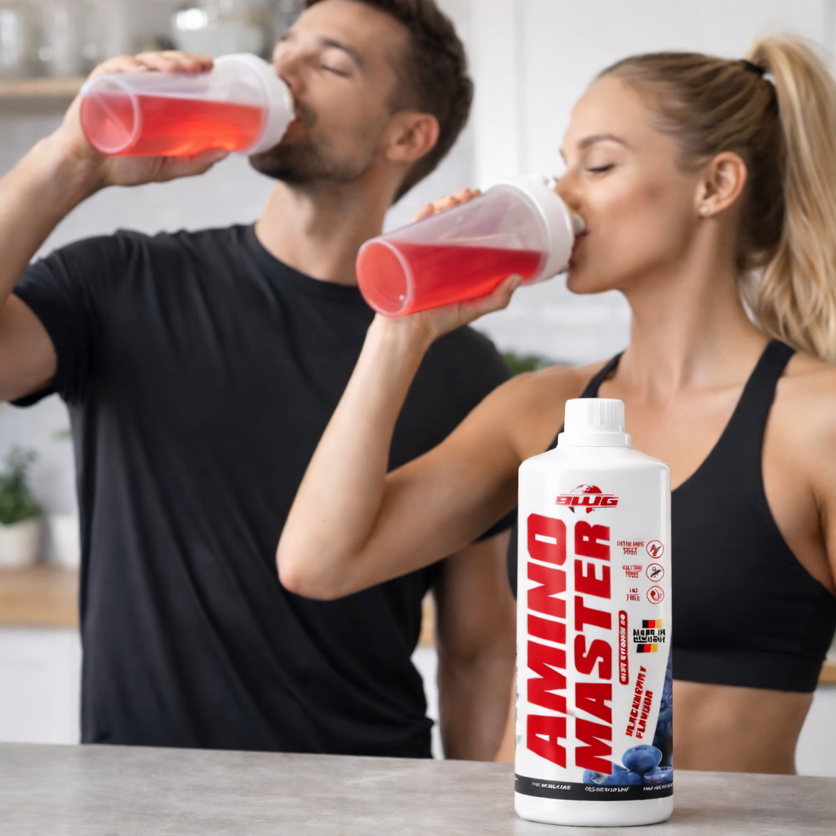 Amino Liquid Master BCAA mit Arginin von BodyworldGroup in 1000ml Flasche, Blackberry Geschmack, konzentriertes Amino-Getränk