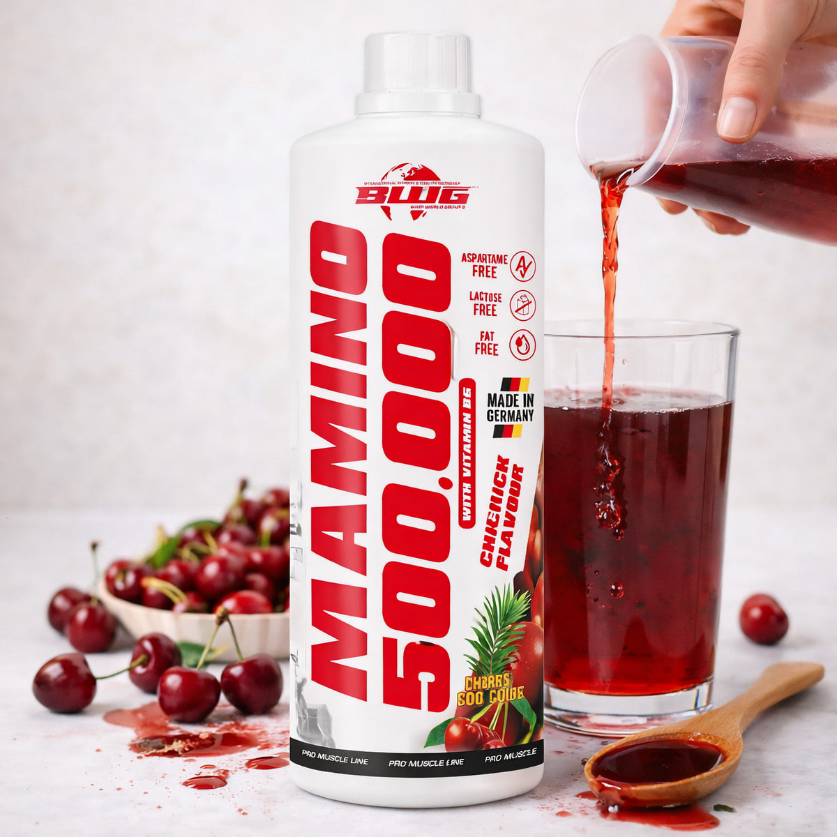 Amino Liquid BWG Cherry Kick in 1000ml Flasche, roter Saft mit Kirscharoma, für Muskelaufbau und Erholung.