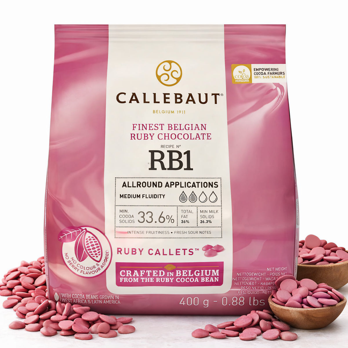 Callebaut Ruby Kuvertüre Callets RB1, 43,6% Kakao, zum Backen, in einer Schüssel für Backzutaten, braune Schokoladenkuvertüre
