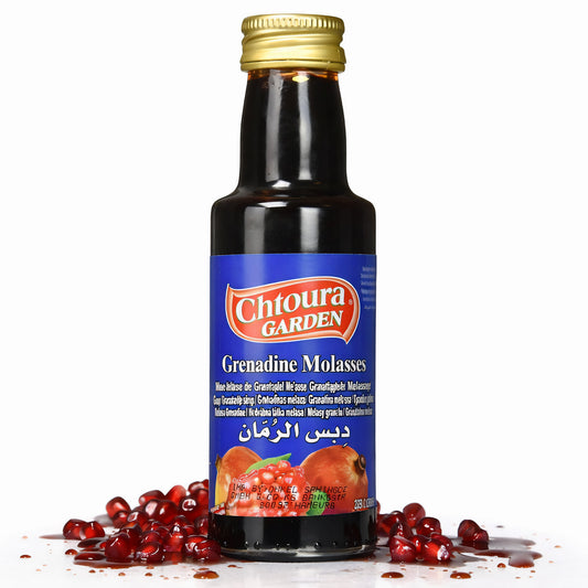 Chtoura Garden Granatapfel Sirup in 250ml Flasche, ideal zum Kochen, zeigt die aromatische Flasche mit fruchtigem Sirup