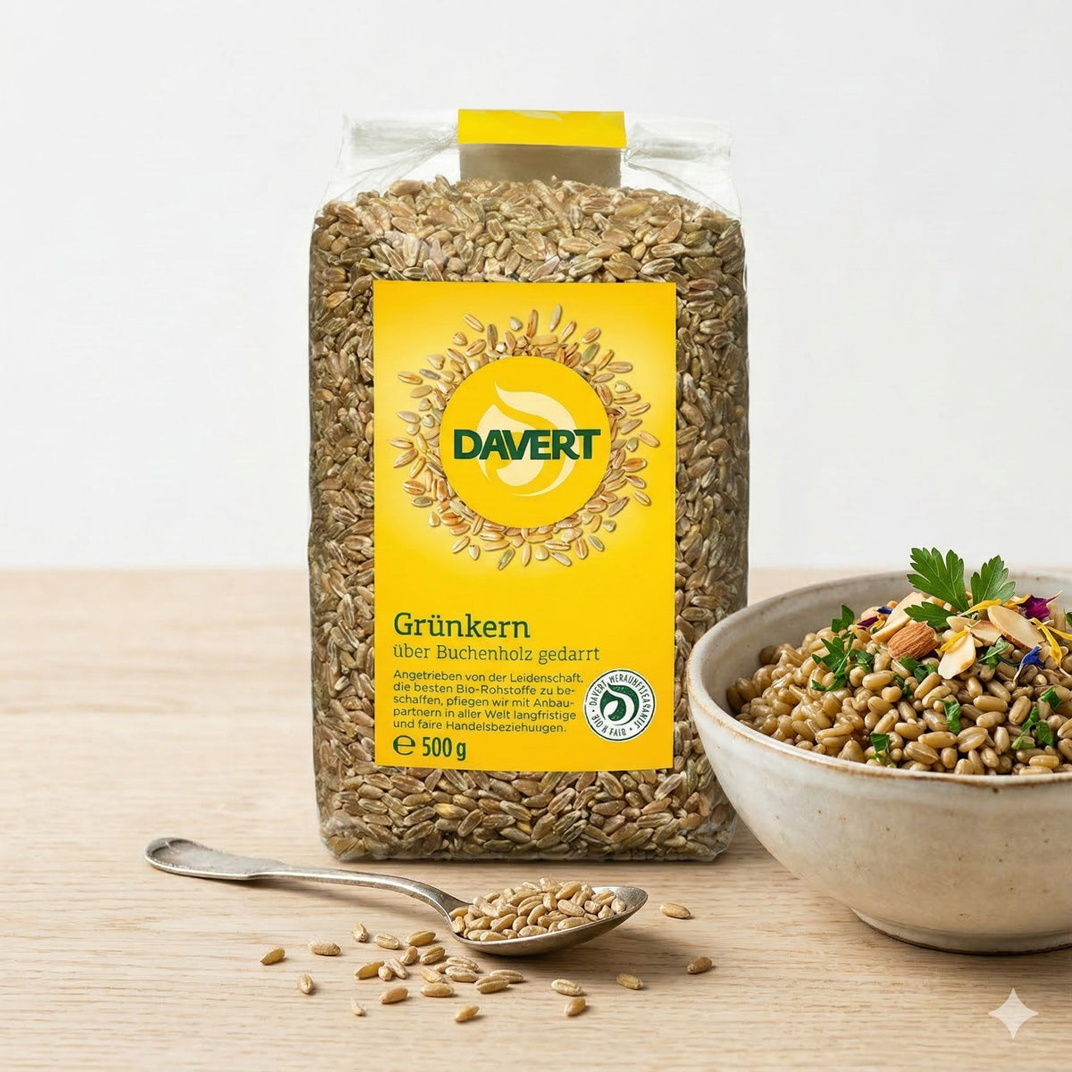 Bio Grünkern von Davert in Backen-Form, naturbelassen, frisch und hochwertig, ideal für gesunde Backrezepte.