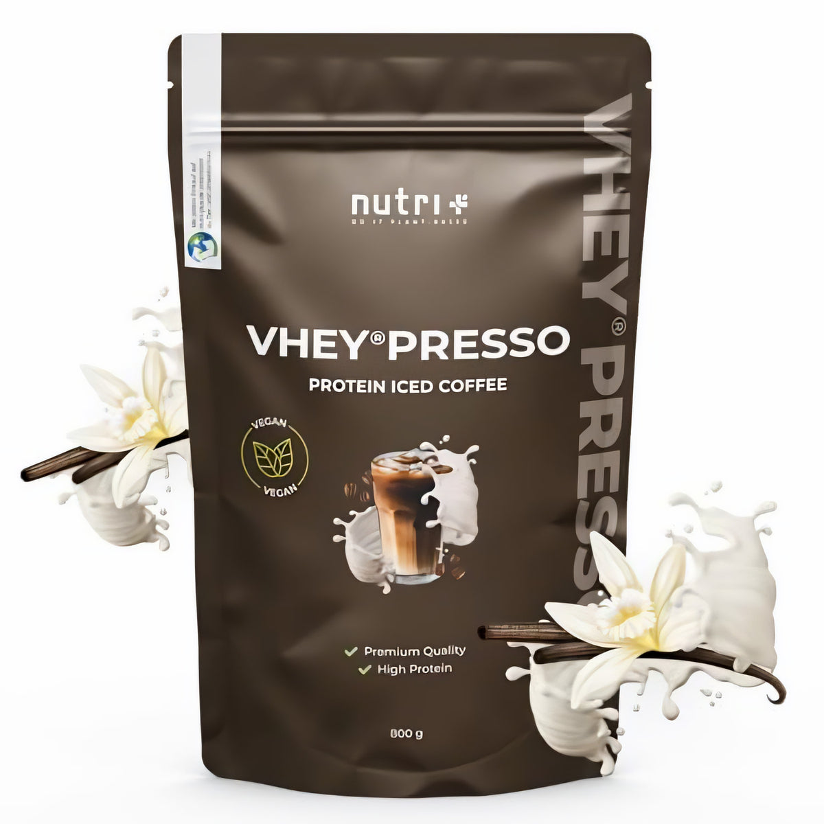 Vheypresso Eiweiß Kaffee Pulver von nutri+ in brauner Standpackung mit Vanilleblüten, Milch und Glas Eiskaffee als Motiv, Produktgröße 800g, Vorderseite sichtbar.