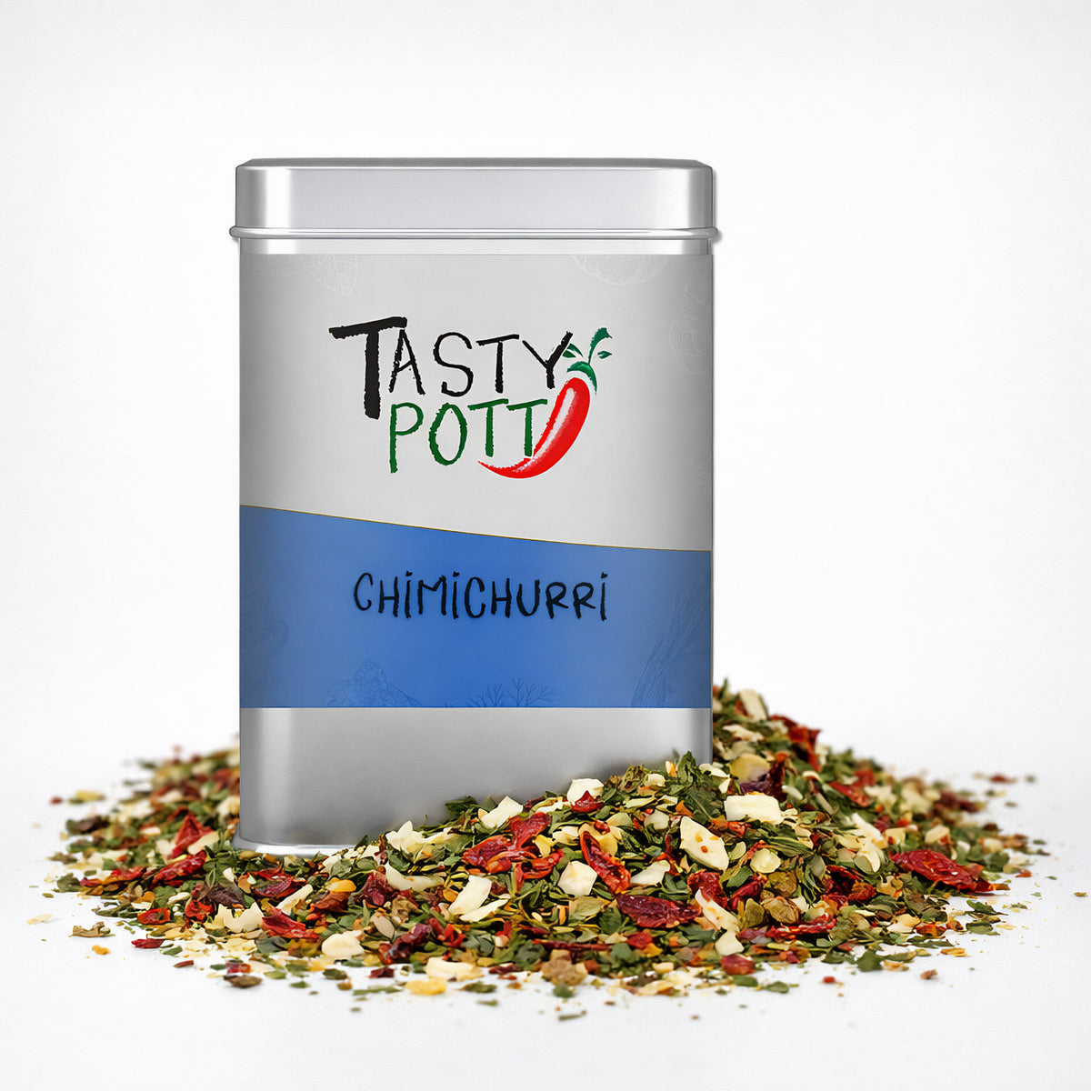 Tasty Pott Chimichuri Gewürzmischung in silberner Dose, umgeben von bunter, grober Gewürzmischung auf weißem Hintergrund.