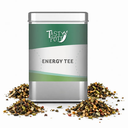 Energy Tee Kräutertee in silberner Tasty Pott Dose, umgeben von losem, gemischtem Tee auf weißem Hintergrund.