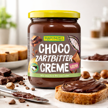 Rapunzel Bio Choco Creme Zartbitter Schokoaufstrich in 500g Packung, cremig und schokoladig für das Kochen.