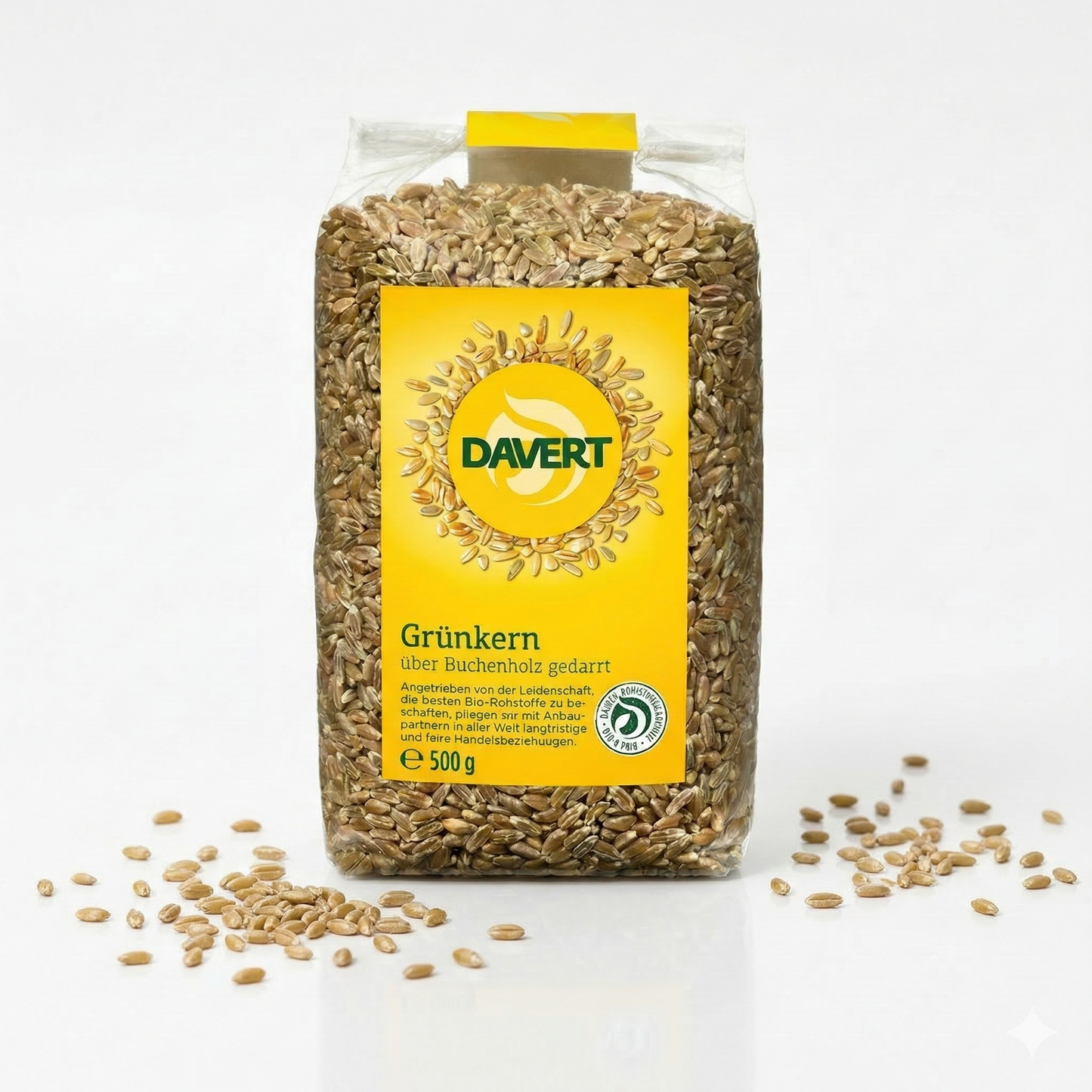 Bio Grünkern von Davert, zum Backen geeignet, in der Verpackung auf einem weißen Hintergrund sichtbar.
