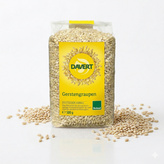 Bioland Gerstengraupen von Davert in 500g-Packung, zum Kochen geeignet, zeigt die getrockneten, braunen Gerstenkörner in einer Schüssel.