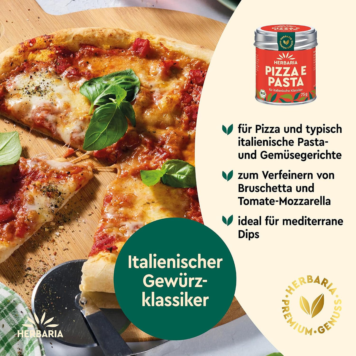 Pizza mit geschmolzenem Käse und Basilikum auf Holzbrett, daneben Herbaria Pizza e Pasta Dose und Hinweise zur italienischen Küche.