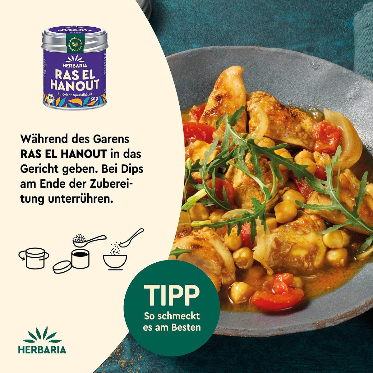 Orientalisches Gericht mit Kichererbsen und Fleisch in einer Schale, daneben Herbaria Ras el Hanout Dose und Zubereitungstipp.