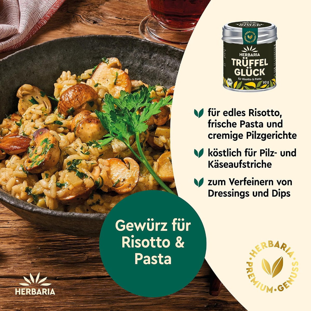 Pilzrisotto in einer Schale mit frischer Petersilie, daneben Hinweise zur Verwendung der Trüffelglück Gewürzmischung von Herbaria.