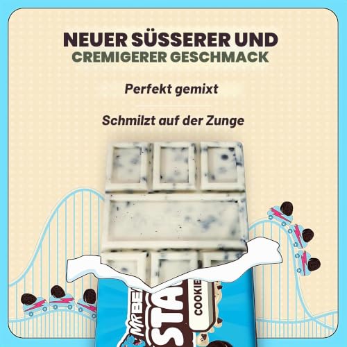 Geöffnete Feastables MrBeast Cookies & Creme Schokolade mit sichtbaren Keksstückchen und Markentext.