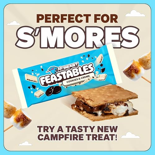 Feastables MrBeast Cookies & Creme Schokolade als Zutat für S’mores mit Marshmallows und Keksen.